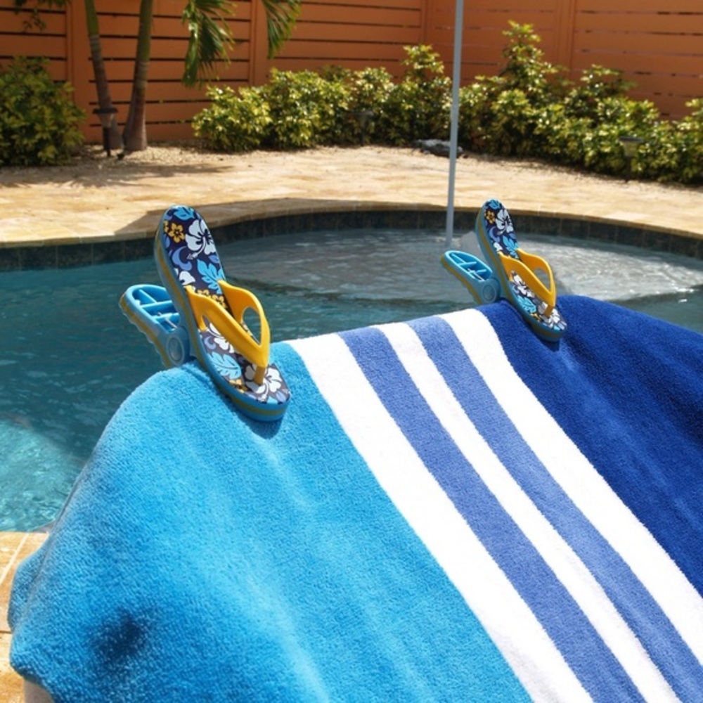 O2COOL Boca Clips - Heavy Duty Towel Clips for Beach, Pool, Patio Flip Flops NWT